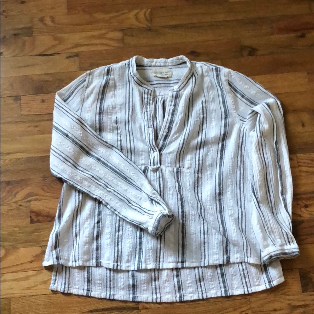 High low 3/4 length shirt